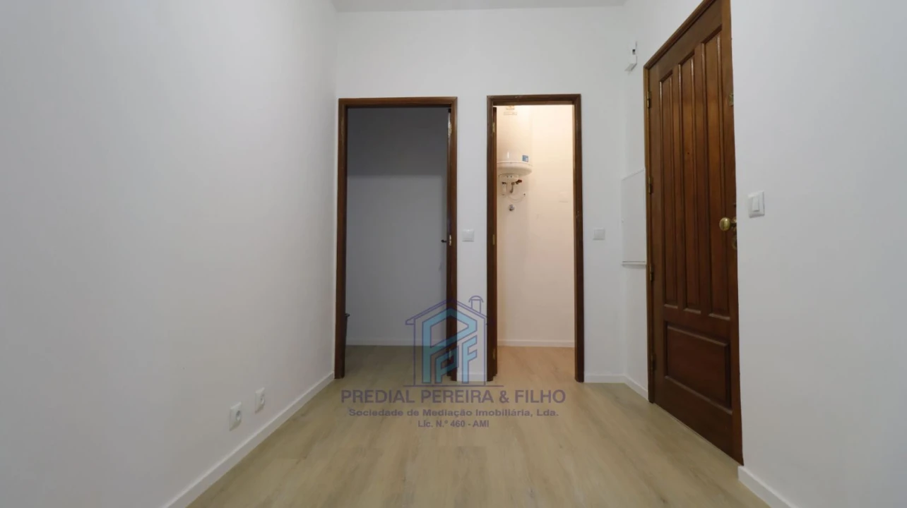 Apartamento T2 para Venda em Baguim do Monte (Rio Tinto) Foto 2