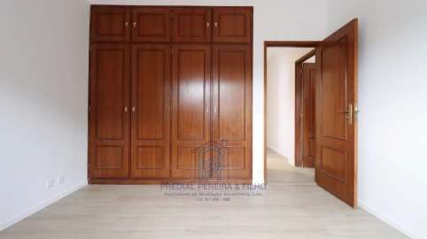 Apartamento T2 para Venda em Baguim do Monte (Rio Tinto)