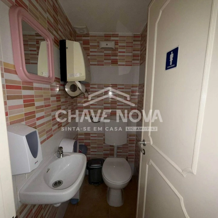 Loja para Venda em Póvoa de Santo Adrião e Olival Basto Foto 23