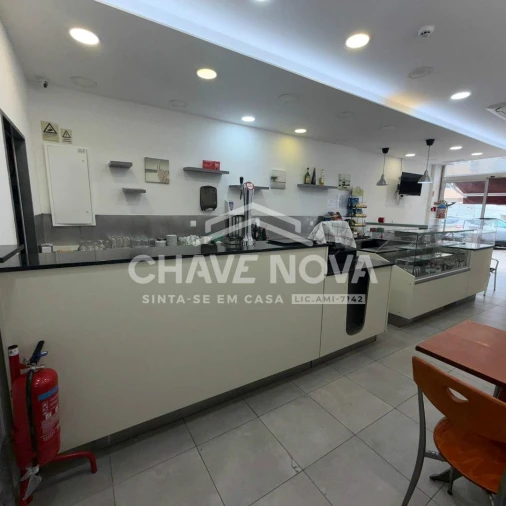 Loja para Venda em Póvoa de Santo Adrião e Olival Basto Foto 24