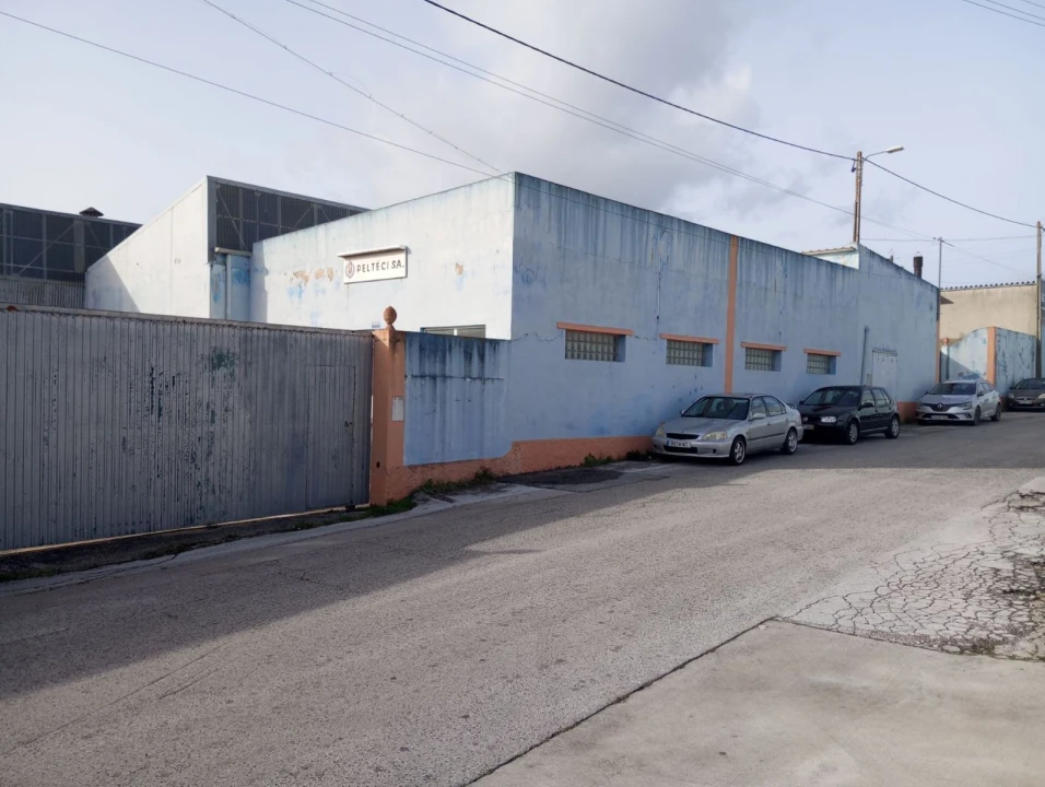 Armazém para Venda em Alcanena e Vila Moreira Foto 1