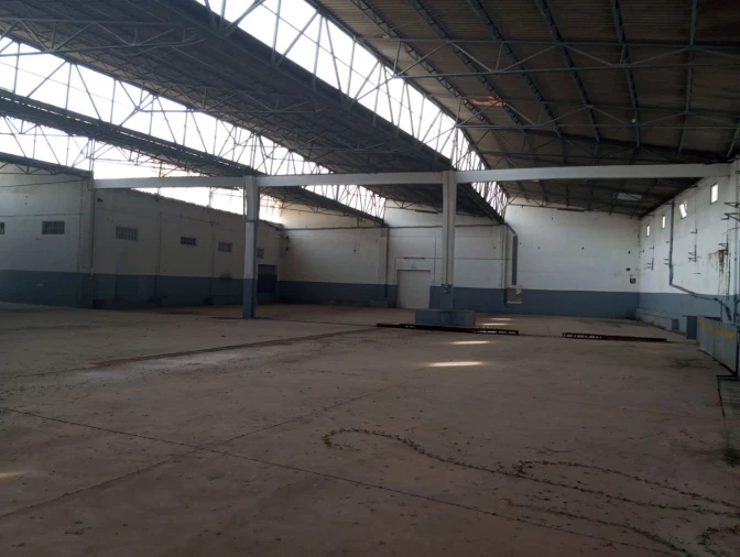 Armazém para Venda em Alcanena e Vila Moreira Foto 9