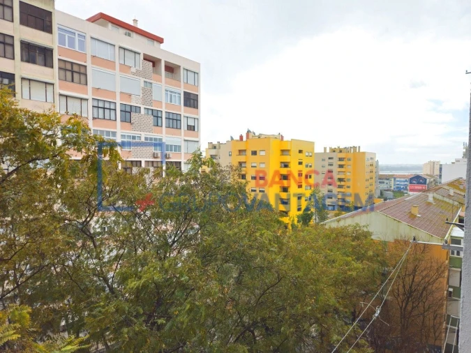Apartamento T2 para Venda em Alto do Seixalinho, Santo André e Verderena Foto 15