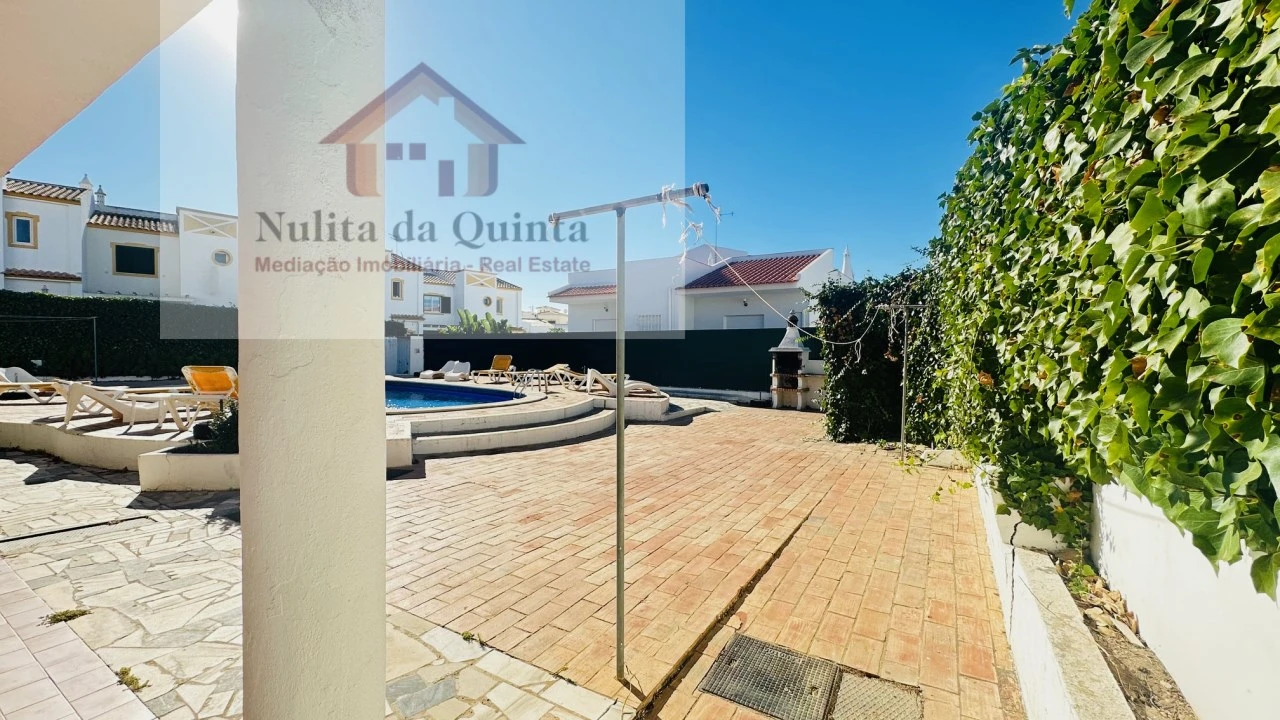 Prédio para Venda em Albufeira e Olhos de Água Foto 8