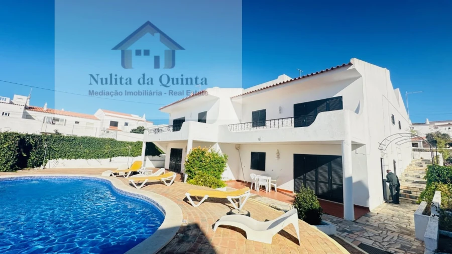 Prédio para Venda em Albufeira e Olhos de Água