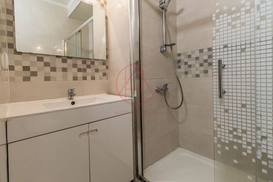 Apartamento T1 para Venda em União das Freguesias de Setúbal Foto 9