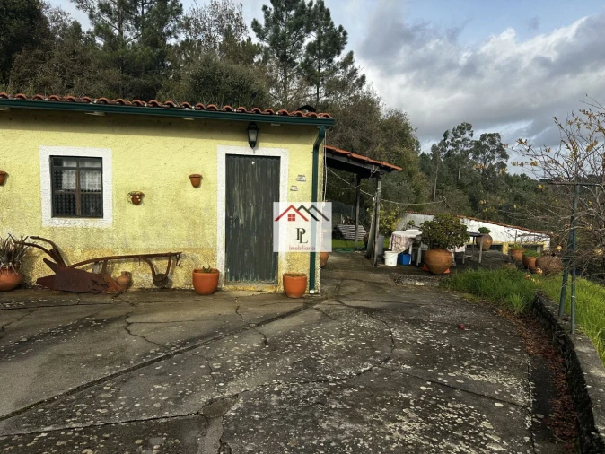 Moradia T3 para Venda em Cernache Foto 37