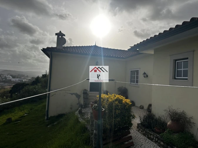 Moradia T3 para Venda em Cernache Foto 34