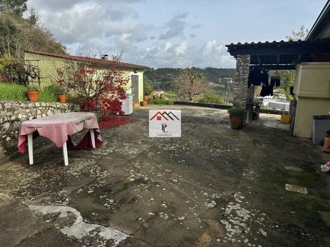 Moradia T3 para Venda em Cernache Foto 33