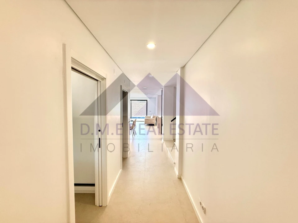 Moradia T3 para Venda em Vila Real de Santo Antonio Foto 3