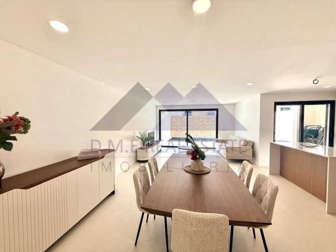 Moradia T3 para Venda em Vila Real de Santo Antonio Foto 5