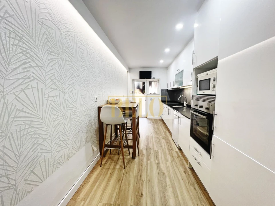 Apartamento T3 para Venda em São Mamede de Infesta e Senhora da Hora Foto 2