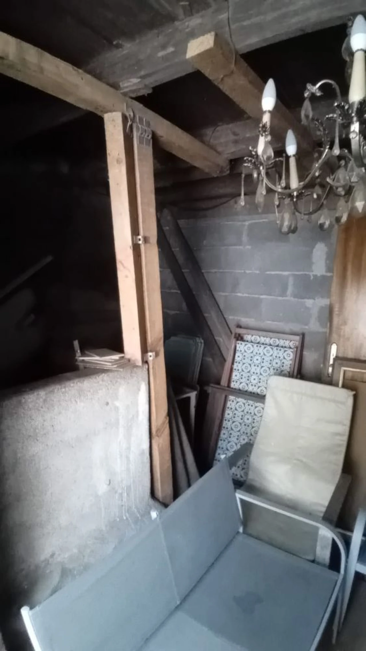 Moradia T4 para Venda em Lomba Foto 33