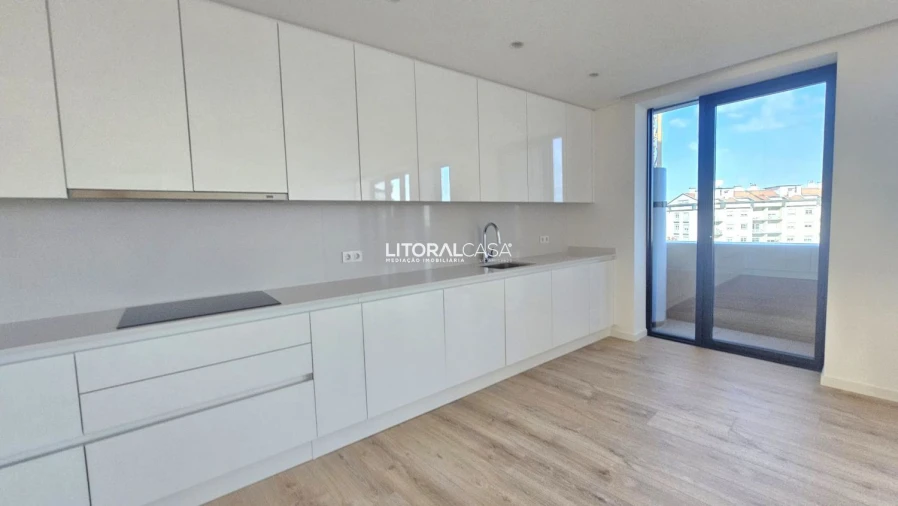 Apartamento T2 para Venda em Esgueira Foto 2