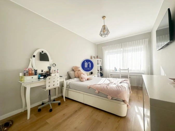 Apartamento T3 para Venda em Castêlo da Maia Foto 8