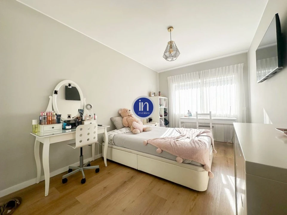 Apartamento T3 para Venda em Castêlo da Maia Foto 8
