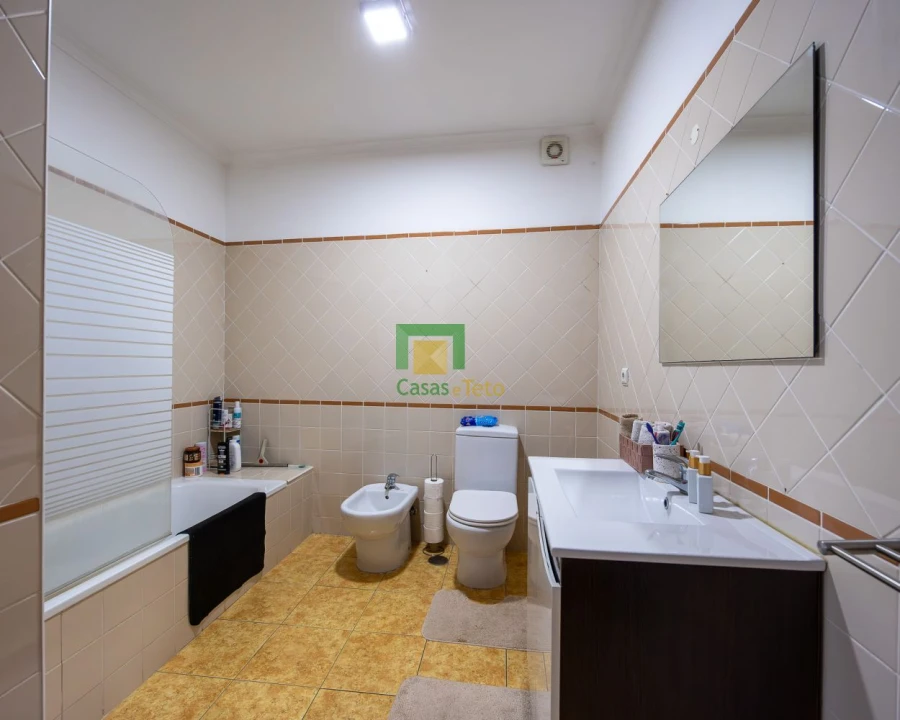 Apartamento T3 para Venda em Camara de Lobos Foto 13