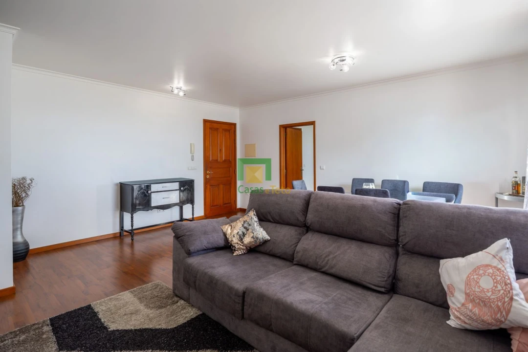 Apartamento T3 para Venda em Camara de Lobos Foto 6