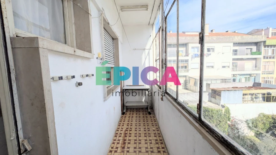 Apartamento T3 para Venda em Algueirão-Mem Martins Foto 23