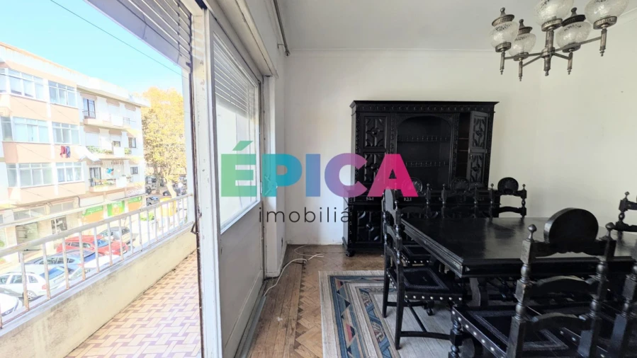 Apartamento T3 para Venda em Algueirão-Mem Martins Foto 2