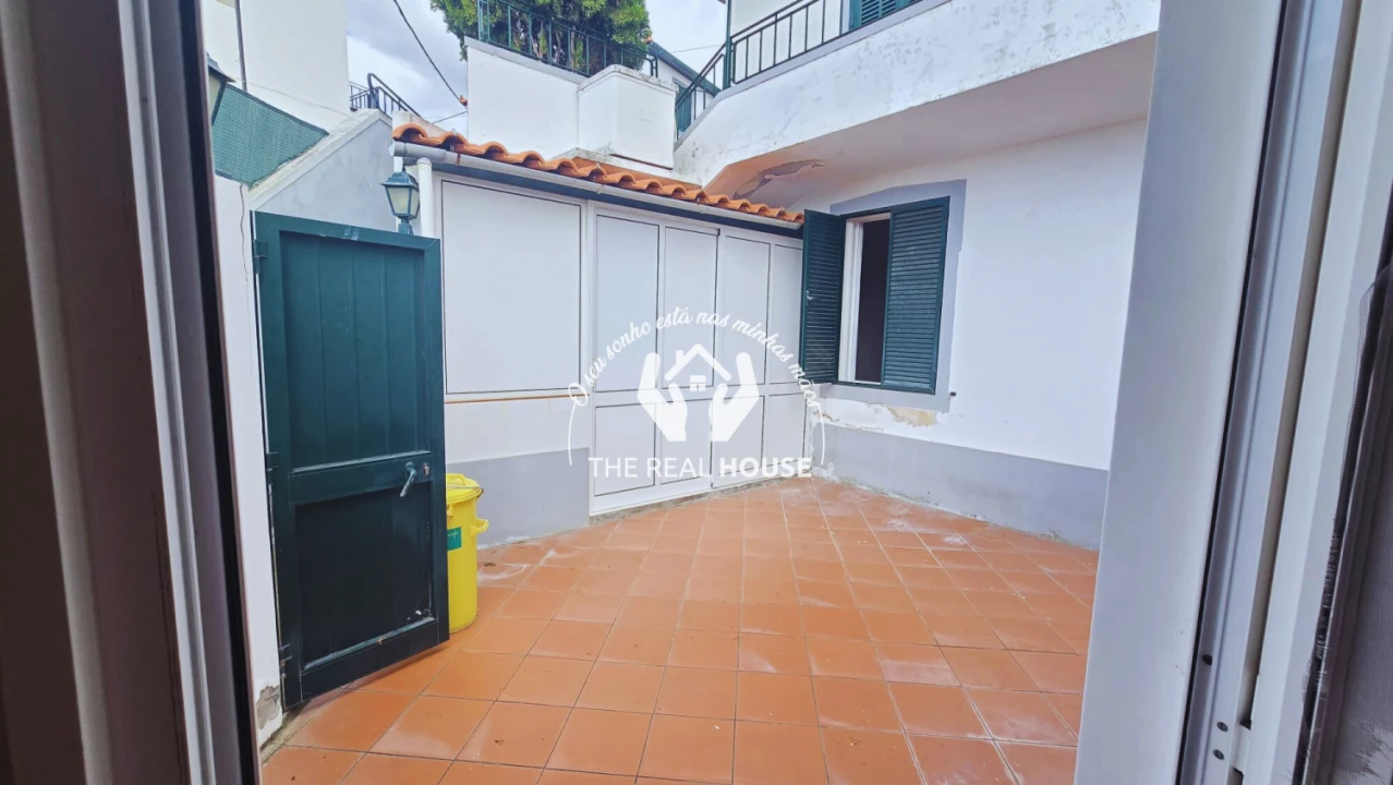 Moradia T2 para Venda em Funchal (Santa Maria Maior) Foto 17