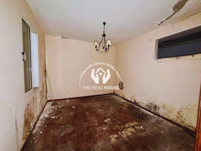 Moradia T2 para Venda em Funchal (Santa Maria Maior) Foto 9