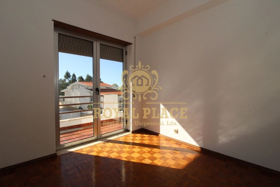 Apartamento T4 para Venda em Lourosa Foto 10