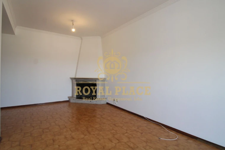 Apartamento T4 para Venda em Lourosa Foto 7