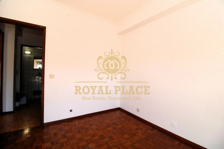 Apartamento T4 para Venda em Lourosa Foto 12