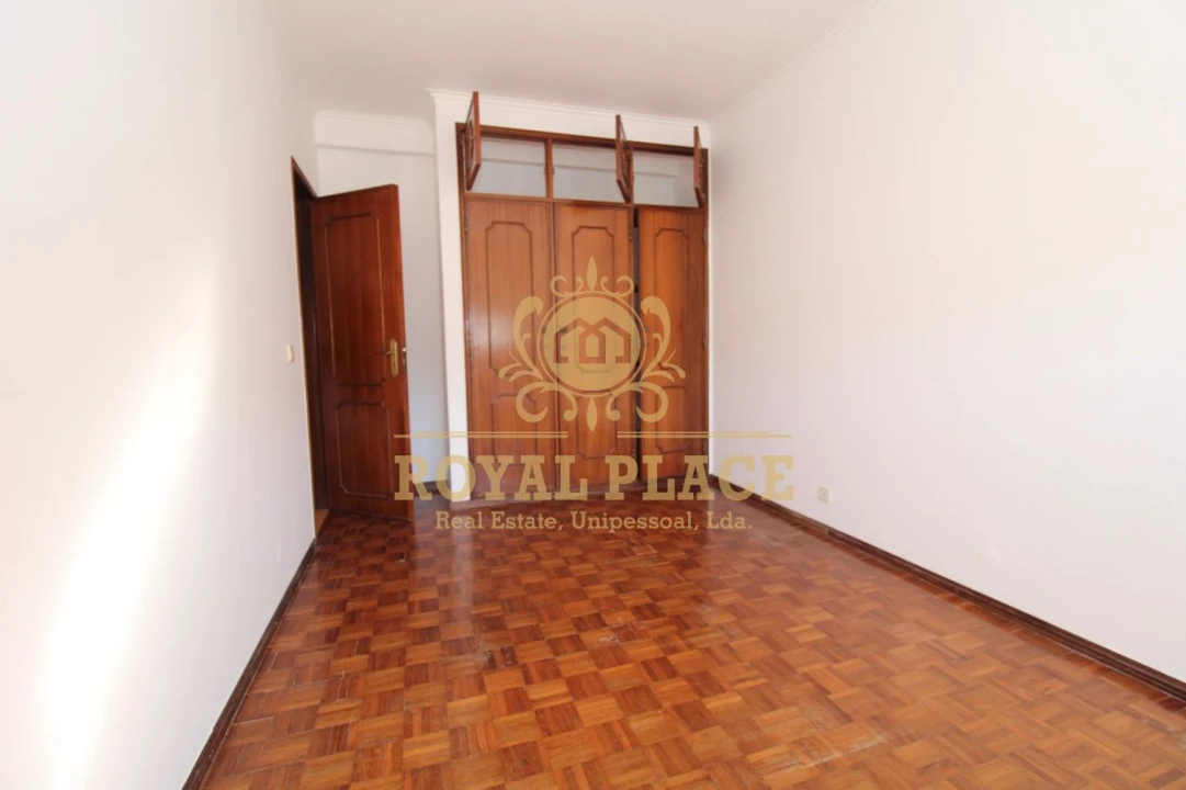 Apartamento T4 para Venda em Lourosa Foto 15