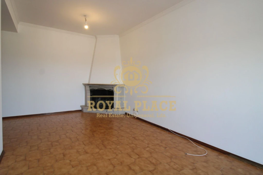Apartamento T4 para Venda em Lourosa Foto 6