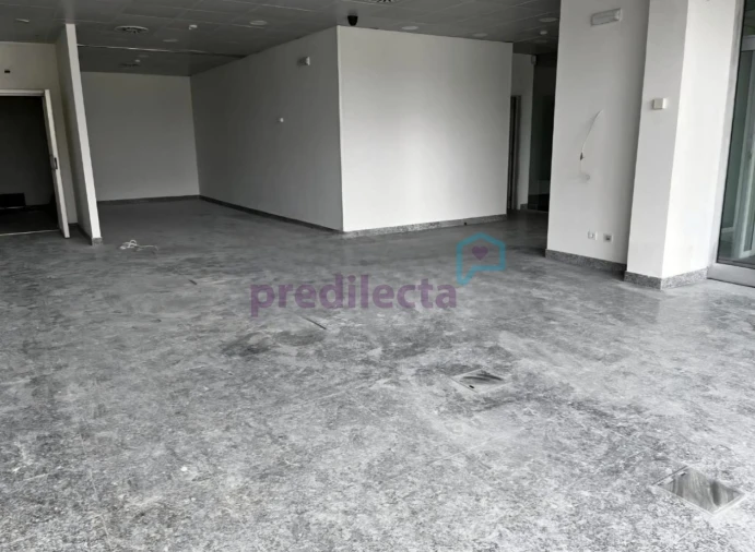 Loja para Arrendamento em Paranhos Foto 7