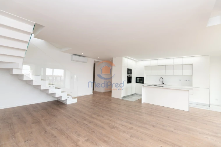 Apartamento T3 para Venda em Montijo e Afonsoeiro Foto 1