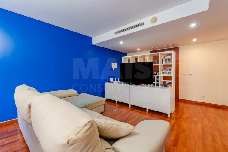 Apartamento T3 para Venda em Alverca do Ribatejo e Sobralinho Foto 4