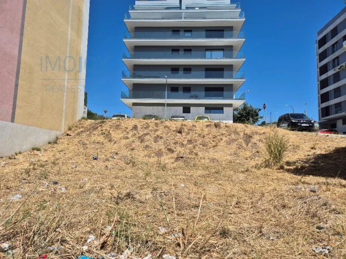 Terreno para Venda em Falagueira-Venda Nova Foto 9