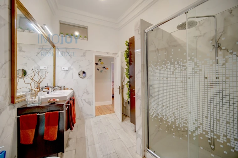 Apartamento T3 para Venda em Arroios Foto 18