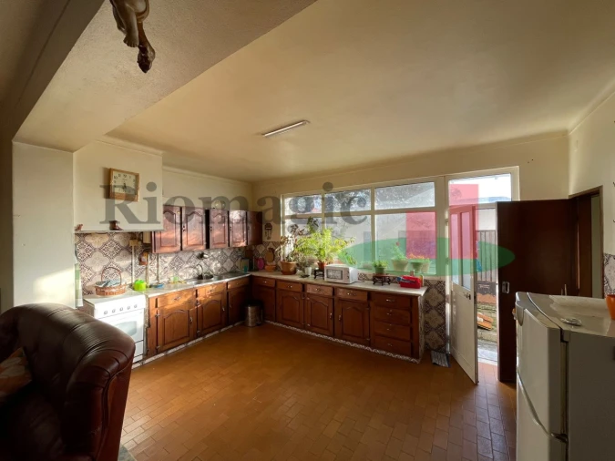 Moradia T4 para Venda em Rio Maior Foto 1