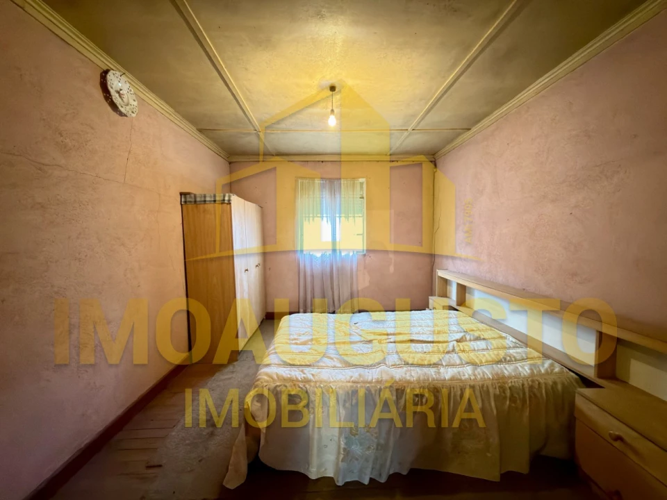 Moradia T3 para Venda em Lamegal Foto 8