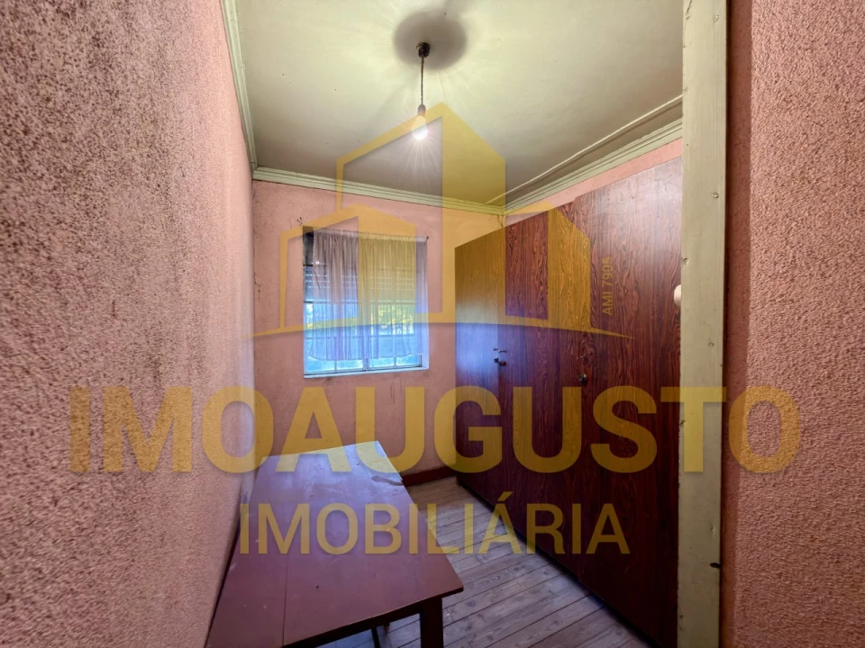 Moradia T3 para Venda em Lamegal Foto 10