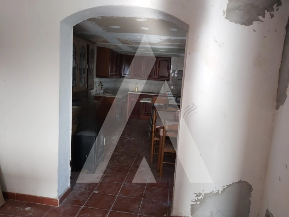 Moradia T3 para Venda em Campolide Foto 9