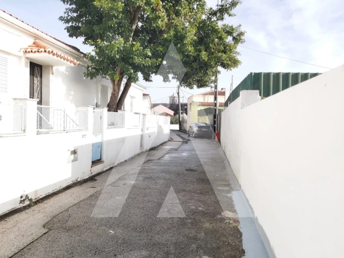 Moradia T3 para Venda em Campolide