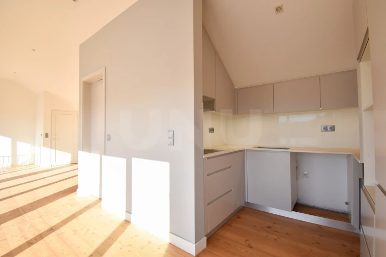 Apartamento T3 para Venda em Cascais e Estoril Foto 2