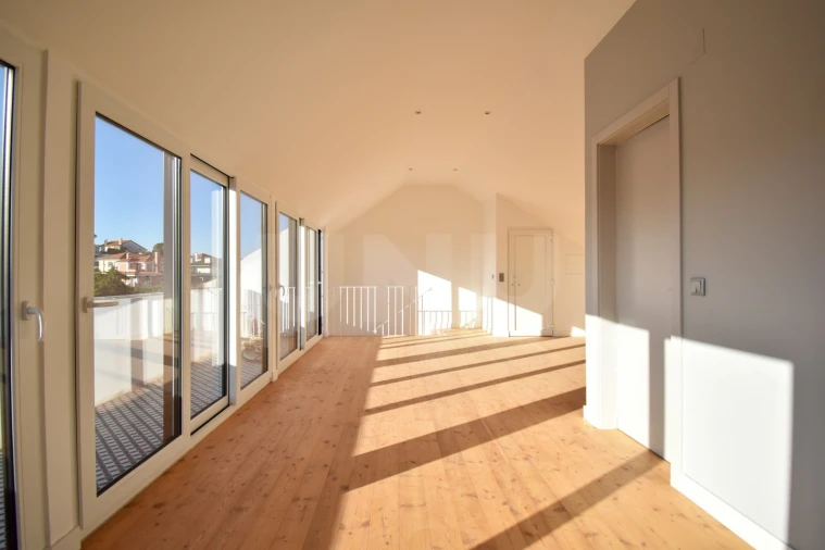 Apartamento T3 para Venda em Cascais e Estoril Foto 3