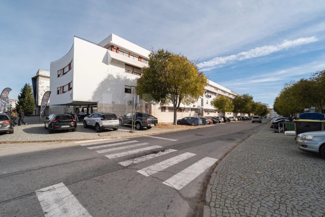 Apartamento T4 para Venda em Malagueira e Horta das Figueiras Foto 3