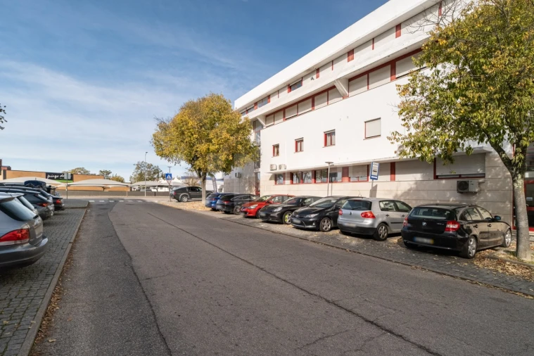 Apartamento T4 para Venda em Malagueira e Horta das Figueiras Foto 2