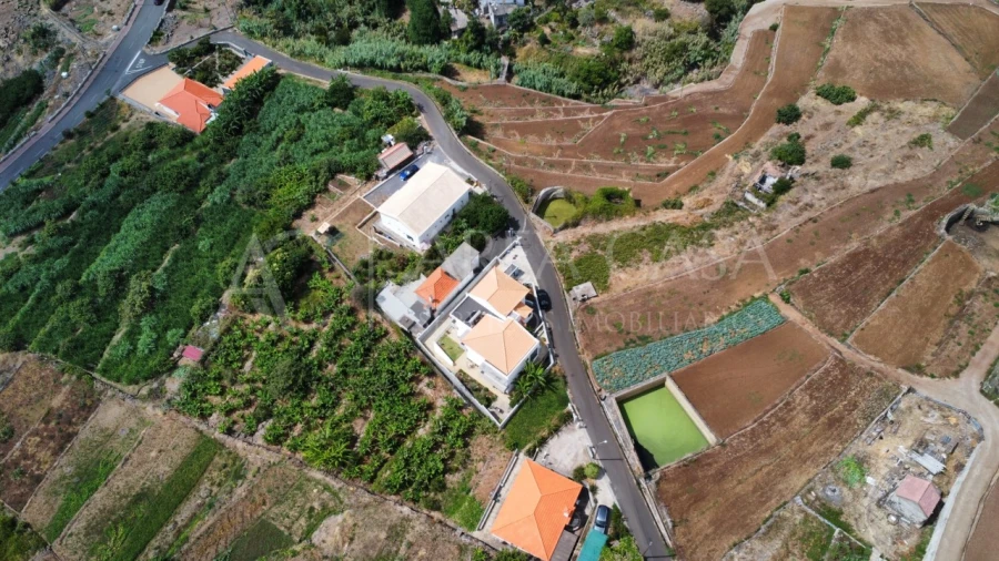 Terreno para Venda em Caniço Foto 13