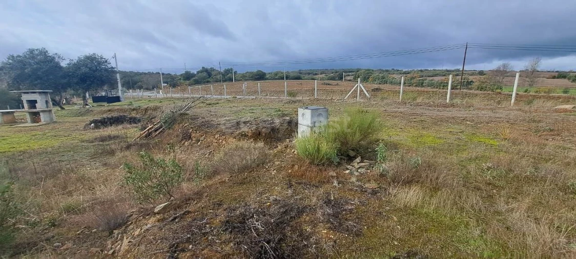Terreno para Venda em Vale da Madre Foto 12