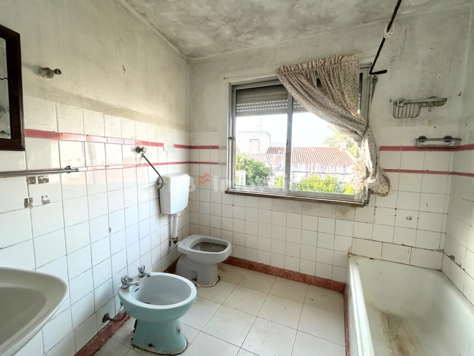 Moradia T3 para Venda em Torres Novas (Santa Maria, Salvador e Santiago) Foto 9