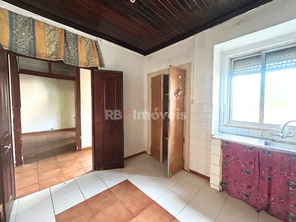 Moradia T3 para Venda em Torres Novas (Santa Maria, Salvador e Santiago) Foto 8