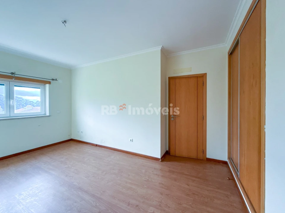 Moradia T2 para Venda em Serra e Junceira Foto 16